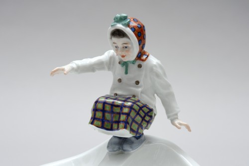 Art nouveau - “Girl sliding from a bowl” Alfred König for Meissen modelled in 1905-1910