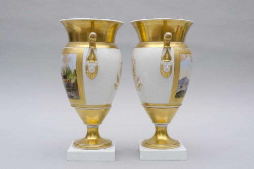 19th century - Pair of “Satyre handles” vases with animated landscapes, Brussels porcelain