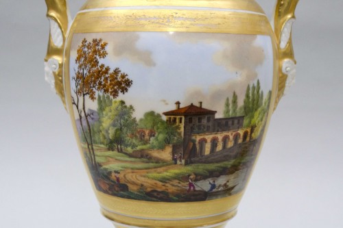 Antiquités - Pair of “Satyre handles” vases with animated landscapes, Brussels porcelain