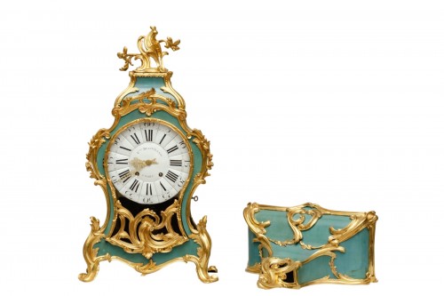 Green Louis XV Cartel clock "Beauvillain à Paris"