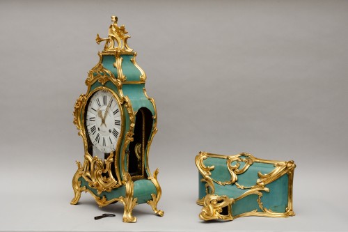 Green Louis XV Cartel clock "Beauvillain à Paris" - 
