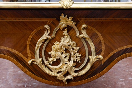 Grand bureau plat fin 19e siècle de style Louis XV - Mobilier Style Napoléon III