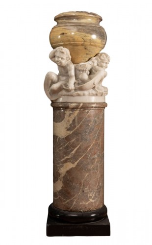 Grande vasque « aux tritons » sur colonne en marbre 19e siècle