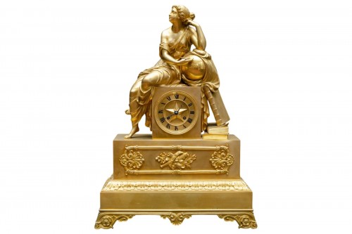 "Uranie" pendule en bronze doré, Paris