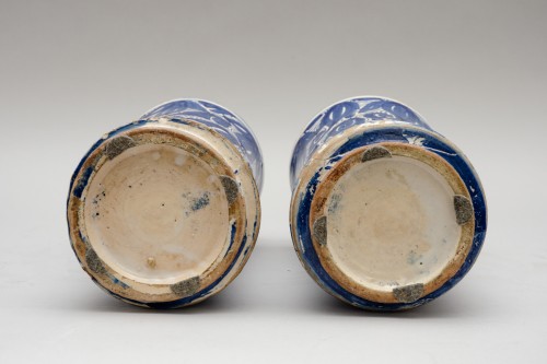 Rare paire de pots « Albarelli », Italie du nord 17e siècle - Louis XIII