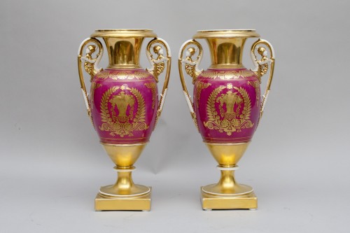 Porcelain & Faience  - Large pair of vases "Harbours views"