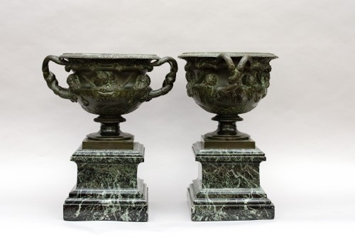 Pair “Warwick” vases, bronze and marble, 19th century - 