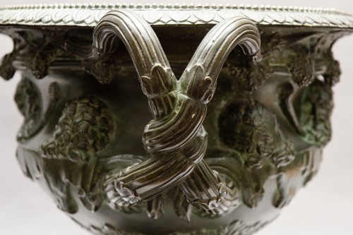 Antiquités - Pair “Warwick” vases, bronze and marble, 19th century
