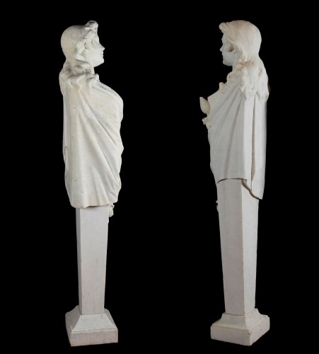 Paire de bustes monumentals "Bacchantes" en marbre, Italie - Sculpture Style Empire