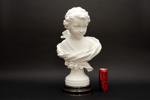 Art nouveau - “Cruel Love”, large bisque bust, Agathon Léonard for Sèvres Circa 1919