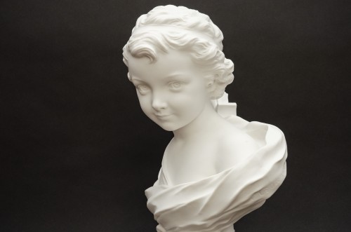 Antiquités - “Cruel Love”, large bisque bust, Agathon Léonard for Sèvres Circa 1919