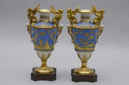 Antiquités - Paire de grands vases aux lions, Russie (Fin 18e siècle)