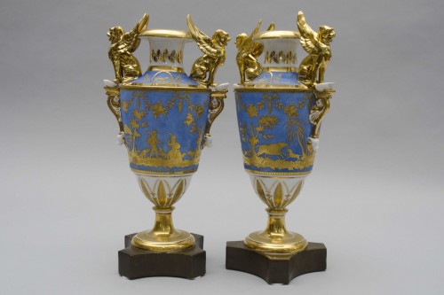 Antiquités - Paire de grands vases aux lions, Russie (Fin 18e siècle)