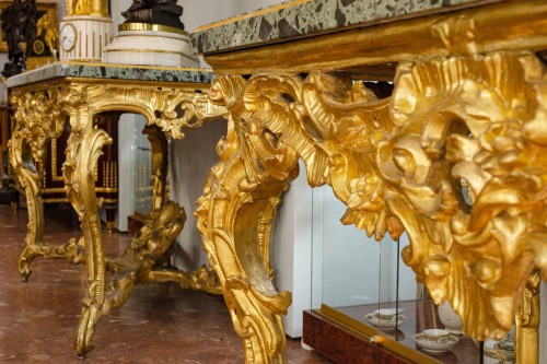 Furniture  - Ppair of carved and giltwood console tables, Rome circa 1775