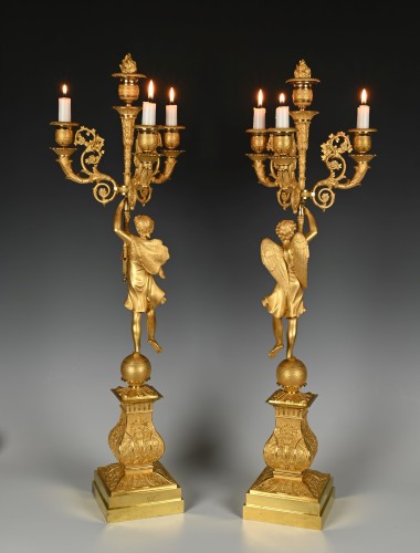 Luminaires Bougeoirs et Chandeliers - Paire de chandeliers  à quatre lumières en bronze doré vers 1825
