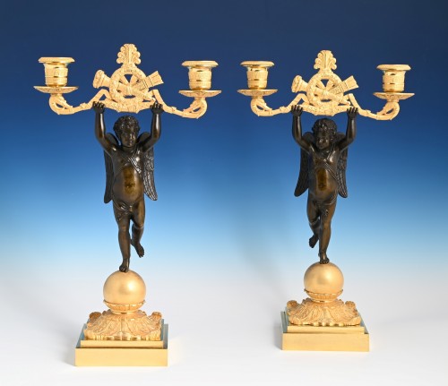 Paire de chandeliers en bronze doré et patiné vers 1820 - Luminaires Style Empire