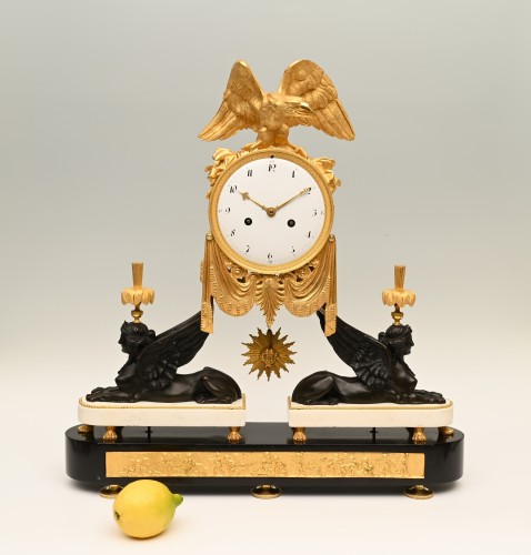 A Louis Seize mantel clock - Horology Style Louis XVI