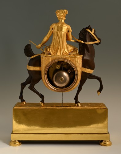 19th century - Empire mantel clock &#039;Milkmaid on horse&#039;