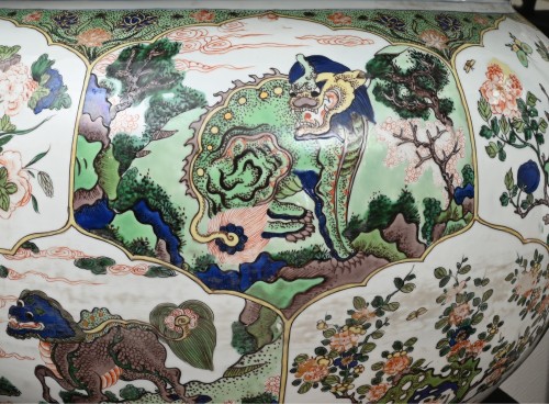 An impressive pair of very large Kangxi-style fish bowls, cachepots. - 