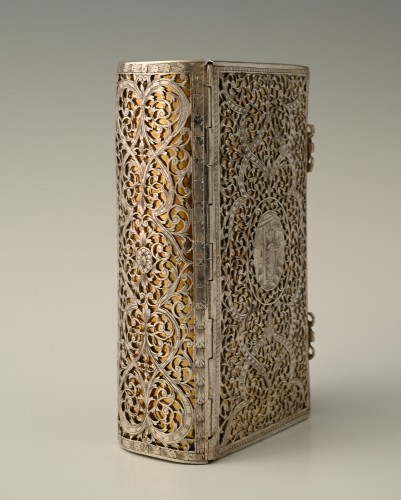 Religious Antiques  - A silver book strap