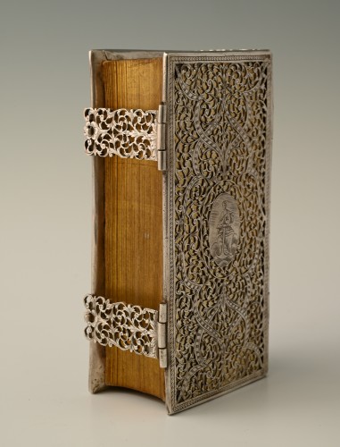 18th century - A silver book strap