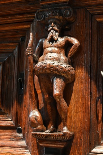 17th century - A 17th century Dutch ‘Beeldenkast’