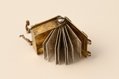 A gilt-silver miniature book circa 1600 - Renaissance