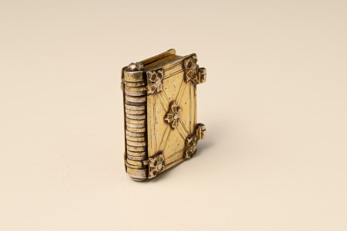 Antiquités - A gilt-silver miniature book circa 1600