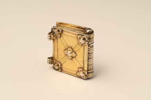 Antiquités - A gilt-silver miniature book circa 1600