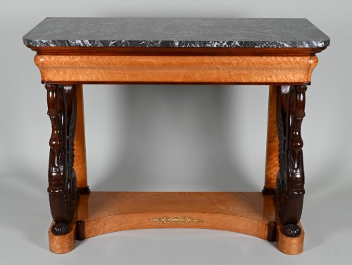 Mobilier Console - Une paire de consoles Charles X