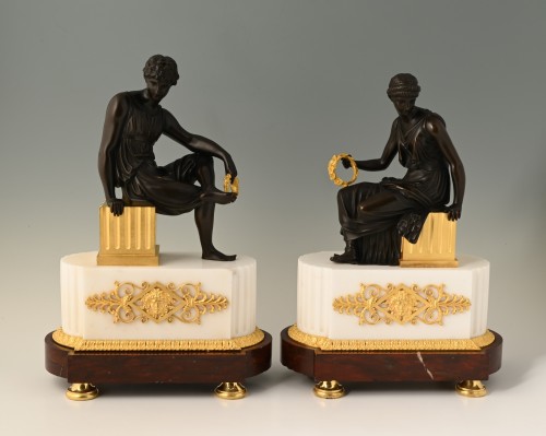 Decorative Objects  - A pair of decorative sculptures