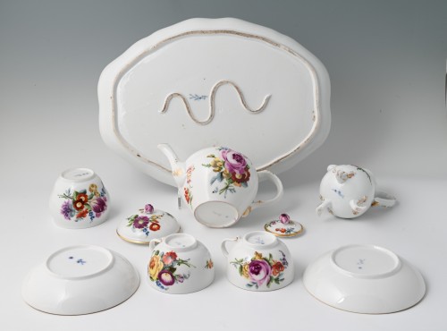 18th century - A Meissen tête-à-tête tea set