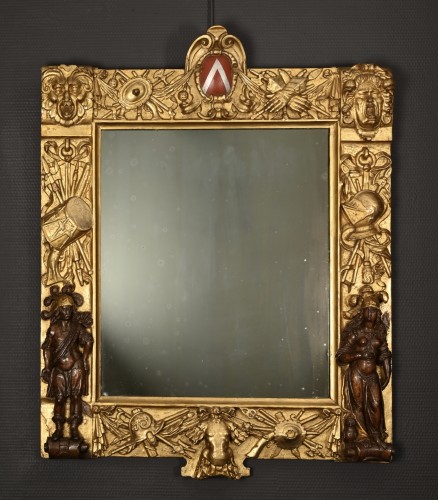 Miroirs, Trumeaux  - Cadre de miroir doré orné de superbes sculptures sur bois, Flandre fin du XVIIe siècl