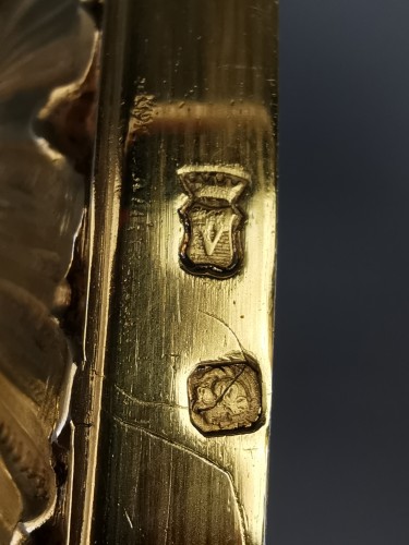 Antiquités - Odiot - Paire de carafes en cristal taillé et vermeil