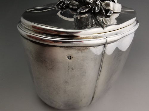 Antiquités - Odiot - Silver Box With The Arms Of De Breteuil Family