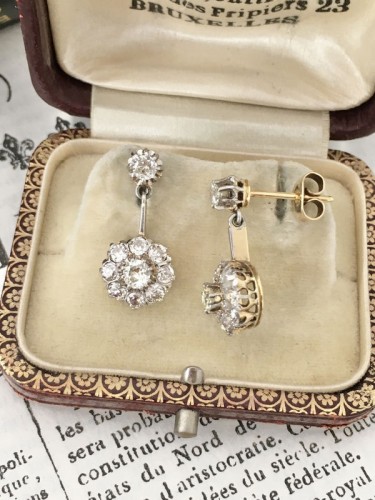 Antique yellow gold and diamond drop earrings - 