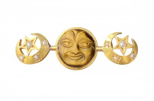 Yellow gold brooch, “Man In The Moon” model