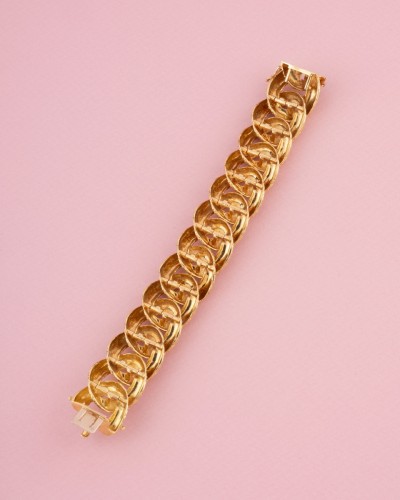  - Yellow gold curb chain bracelet