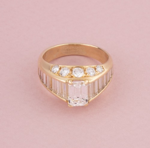 Bague en or jaune et diamants - 