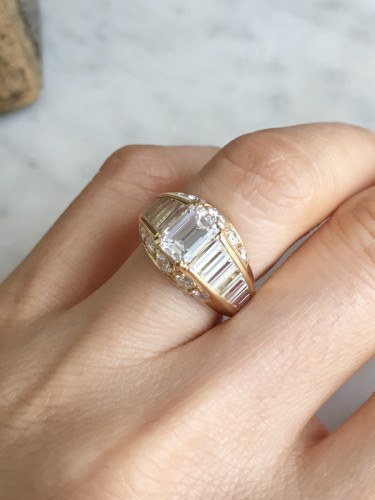Antiquités - Bague en or jaune et diamants