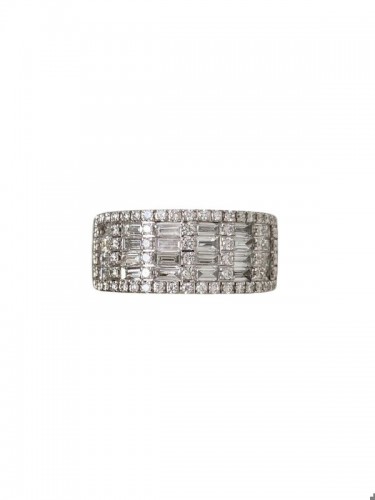 Bague en or blanc et diamants