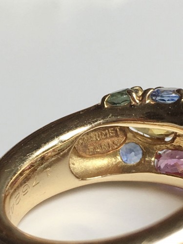 CHAUMET  - Tutti-frutti ring in yellow gold set with sapphires - 