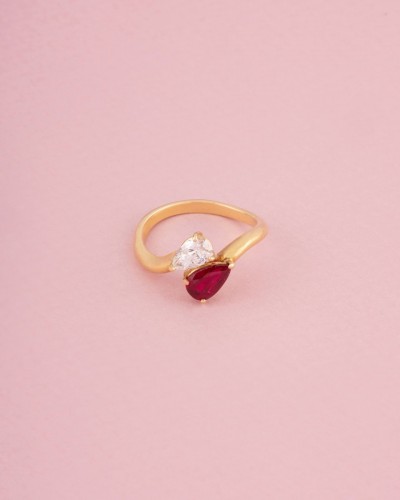 Antique Jewellery  - Toi &amp; Moi ring in yellow gold, ruby and diamond