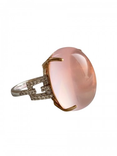 BRANAR PARIS Important ring in yellow-white gold set with a rose quartz
