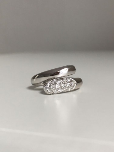 Antique Jewellery  - Bvlgari - Astrea model ring in white gold and diamonds