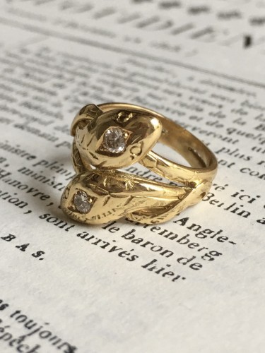 Bague en or jaune représentant deux serpents - Bijouterie, Joaillerie Style 
