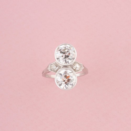 20th century - Antique Art Deco Toi &amp; Moi Ring In Platinum And Diamonds