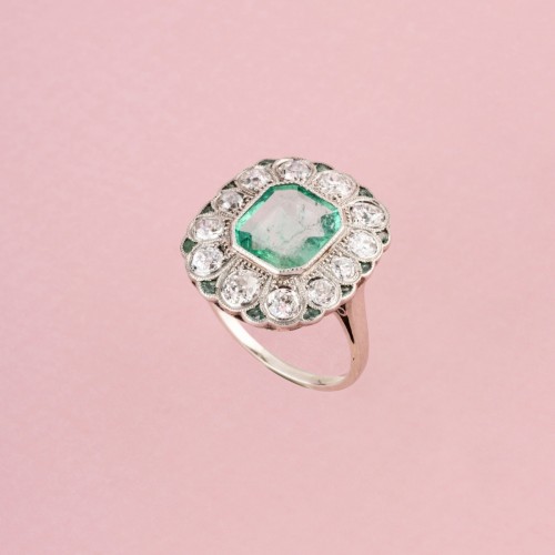 Art Deco ring,white gold, platinum set with a colombian emerald - 
