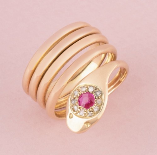 Bague ancienne en or rose en forme de serpent - Maison Tres Or
