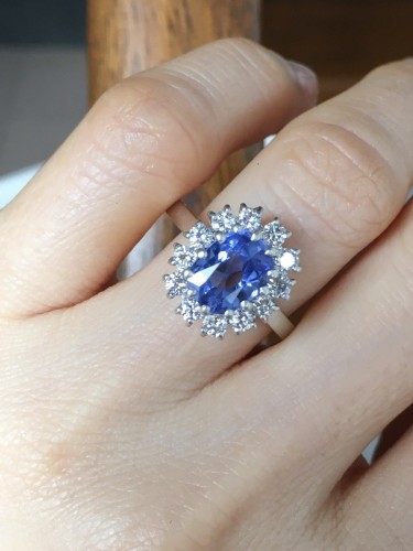 Antiquités - Pompadour ring in white gold and platinum with a Ceylon sapphire